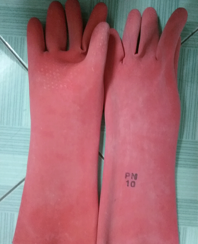 găng tay chống axit mạnh 
( có thể chống được axit h2so4 50%)